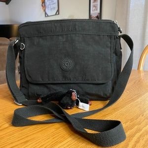 Kipling Aisling - Black T